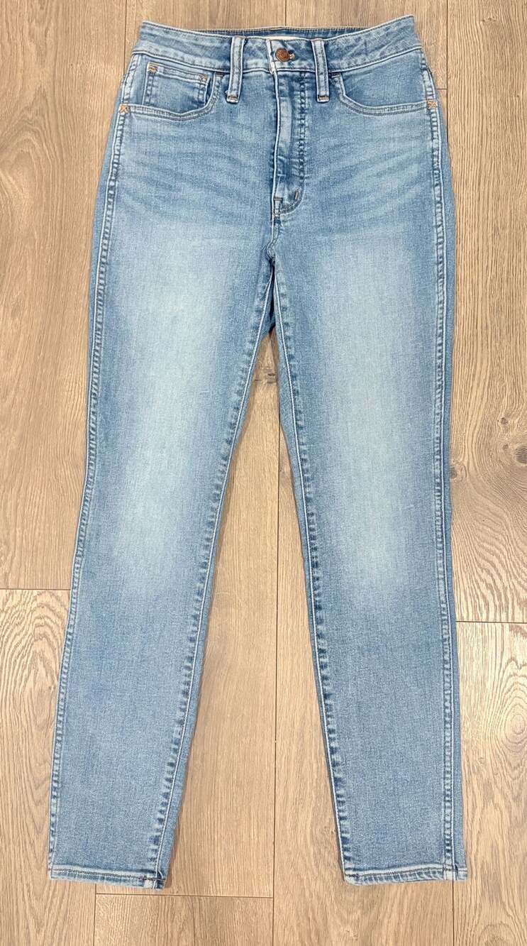 Madewell Curvy Roadtripper Jeans Size 27 Light Wash Skinny